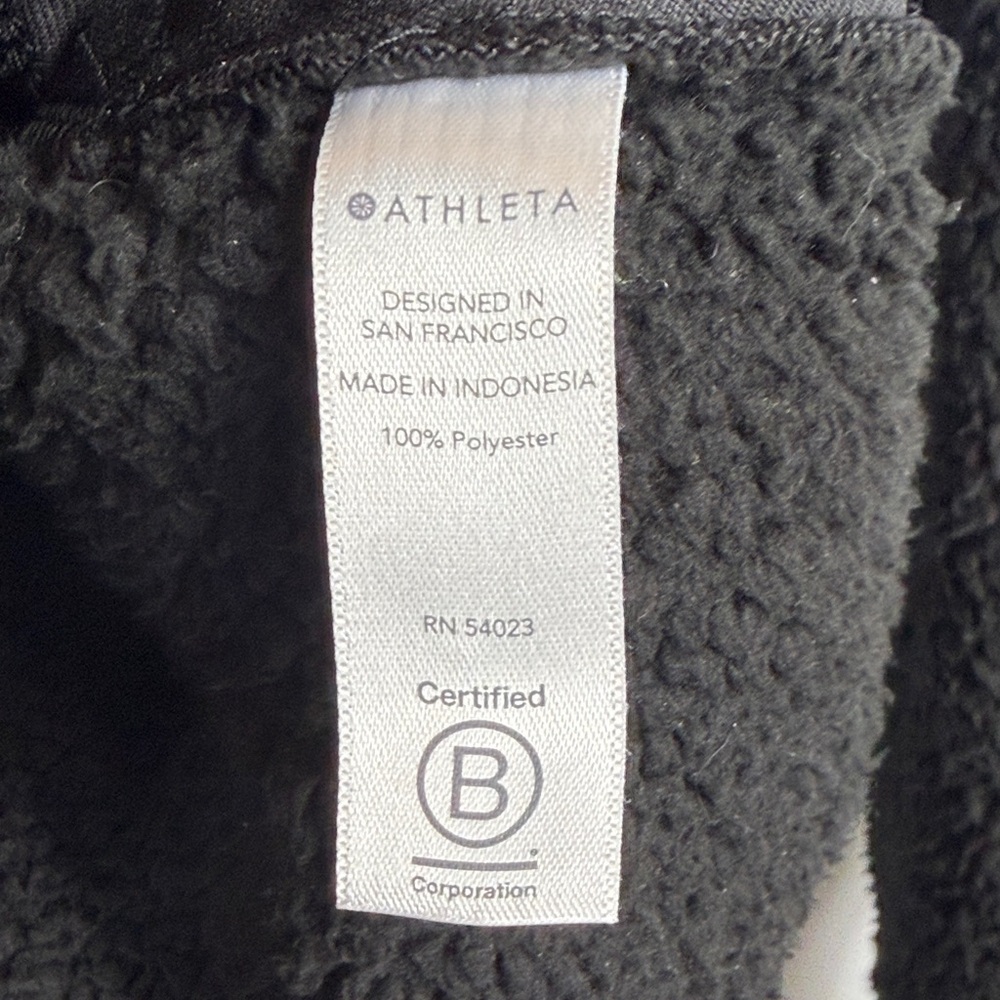 Athleta Tugga Sherpa Black 1/4 Zip-Up Sweater Shacket. Womens Small. Pockets - Picture 5 of 5